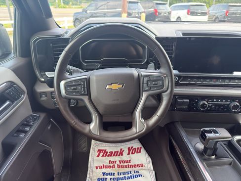 Used 2024 Chevrolet Silverado 1500 LTZ w/ LTZ Premium Package AWD/4WD image 24