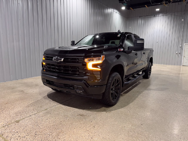 Used 2025 Chevrolet Silverado 1500 RST w/ Z71 Off-Road Package AWD/4WD image 1