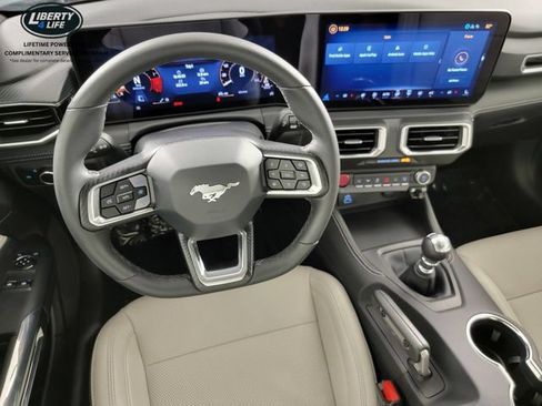 Used 2025 Ford Mustang GT Premium w/ GT Performance Package RWD image 32