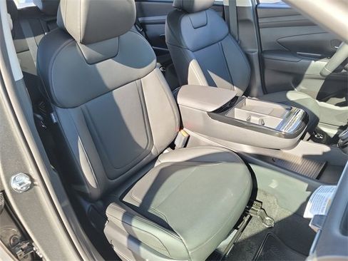 New 2026 Hyundai Tucson SEL image 18