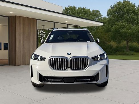 New 2026 BMW X5 xDrive40i w/ Premium Package image 2