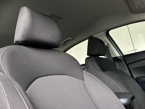 Used 2020 Kia Forte LXS image 19