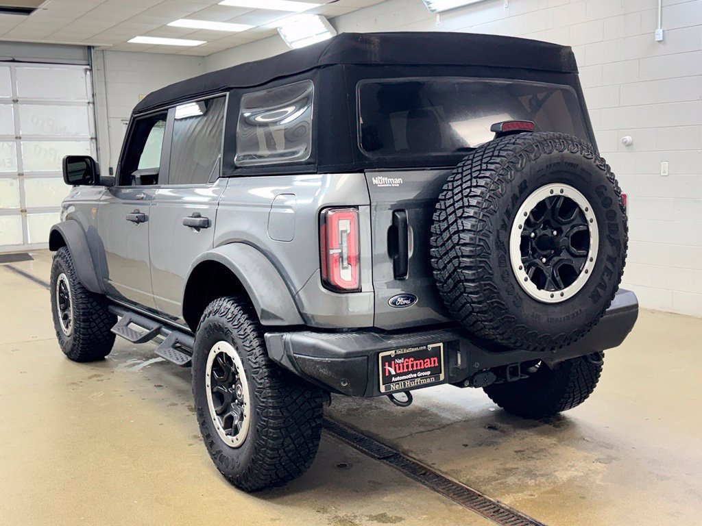 Used 2023 Ford Bronco Badlands w/ Sasquatch Package AWD/4WD image 8