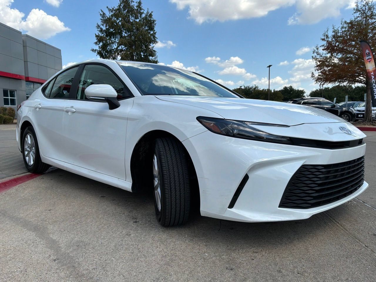 Used 2026 Toyota Camry LE FWD image 4