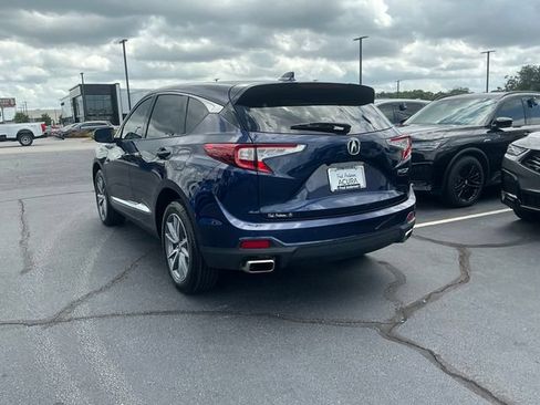Used 2023 Acura RDX w/ Technology Package FWD image 4