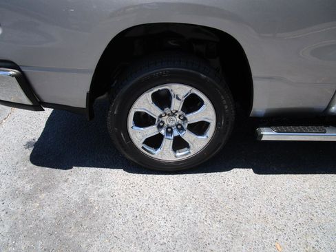 Used 2021 RAM 1500 Big Horn AWD/4WD image 30