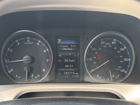 Used 2018 Toyota RAV4 XLE AWD/4WD image 24