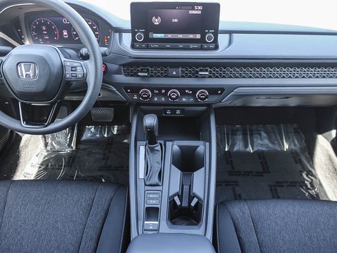 Used 2025 Honda Accord SE image 13