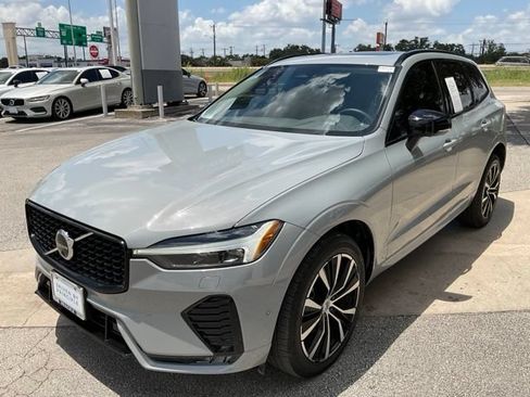 Certified 2024 Volvo XC60 B5 Plus w/ Protection Package Premier AWD/4WD image 3