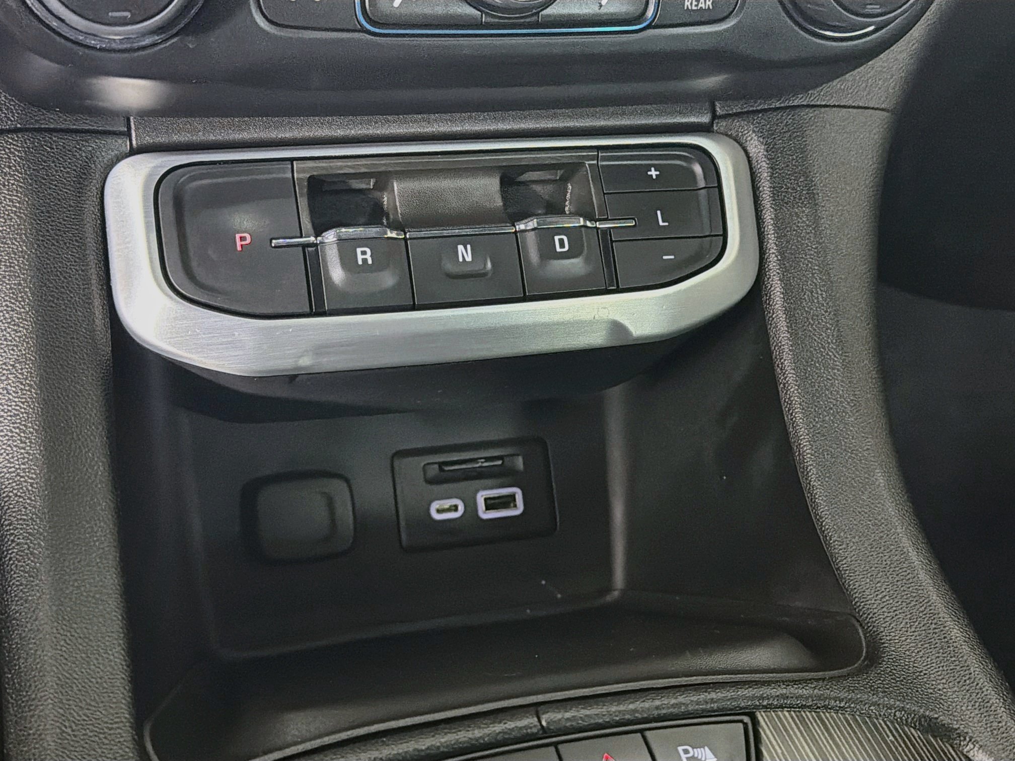 Used 2023 GMC Acadia SLT AWD/4WD image 24
