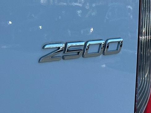 Used 2023 Mercedes-Benz Sprinter 2500 image 30
