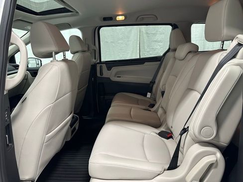Used 2025 Honda Odyssey EX-L image 46