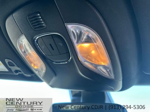 Used 2025 Jeep Compass Limited AWD/4WD image 26