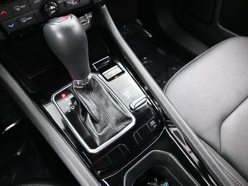 Used 2023 Jeep Compass Limited image 25