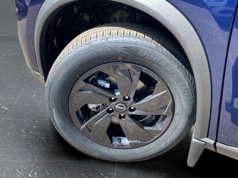 New 2026 Nissan Rogue SV AWD/4WD image 32