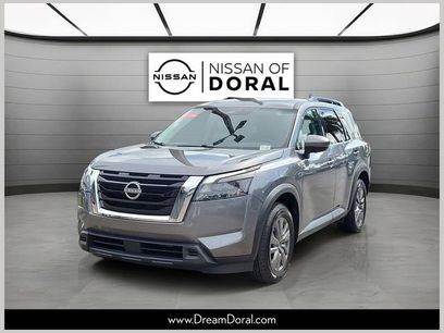 Used 2025 Nissan Pathfinder SV