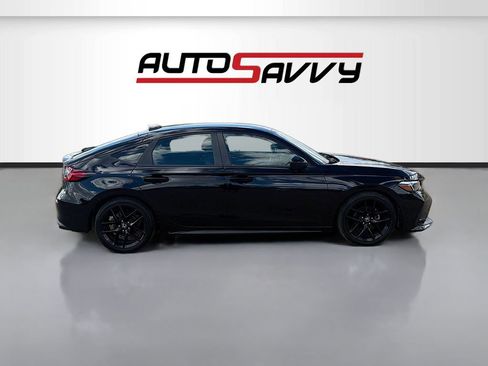 Used 2023 Honda Civic Sport image 8
