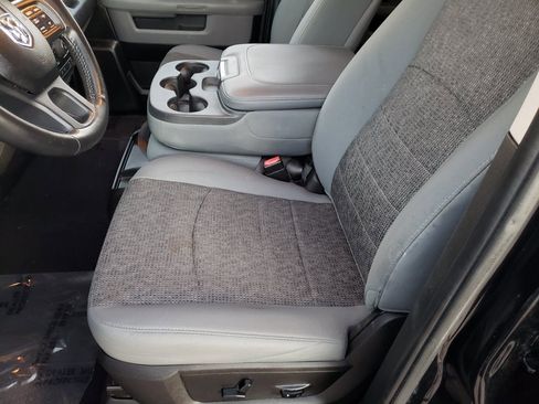 Used 2019 RAM 1500 Big Horn image 11