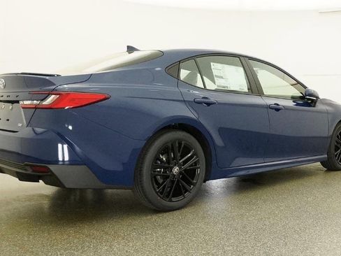 New 2026 Toyota Camry SE image 8