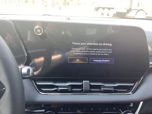 New 2026 Chevrolet Equinox RS w/ Convenience Package III FWD image 23