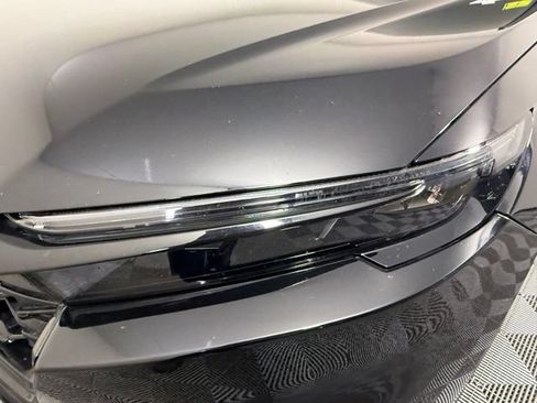Used 2024 Honda CR-V Sport image 9