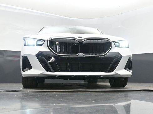 New 2026 BMW 530i w/ M Sport Package image 38