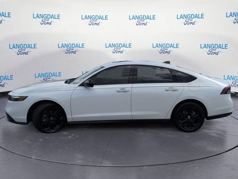 Used 2025 Honda Accord SE image 10
