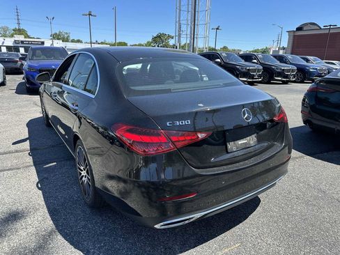 Used 2022 Mercedes-Benz C 300 4MATIC Sedan image 4
