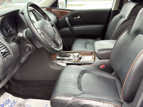 Used 2020 Nissan Armada SL image 19