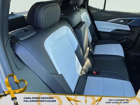 Certified 2025 Chevrolet Equinox EV LT image 28