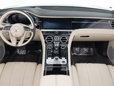 Used 2020 Bentley Continental GT image 31