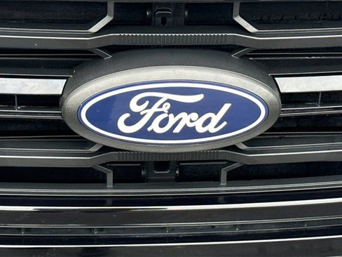 Used 2025 Ford F150 XLT image 7