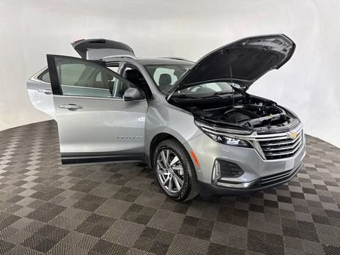 Used 2023 Chevrolet Equinox Premier AWD/4WD image 14