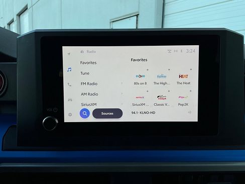 Used 2025 Toyota Tacoma TRD Off-Road image 30