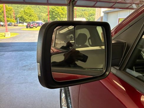 Certified 2023 RAM 1500 Big Horn AWD/4WD image 10