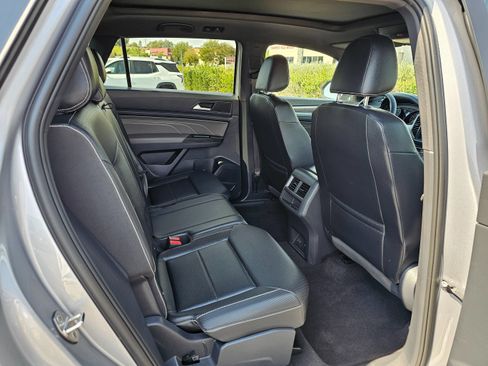 Used 2021 Volkswagen Atlas Cross Sport SE w/ Panoramic Sunroof Package AWD/4WD image 29