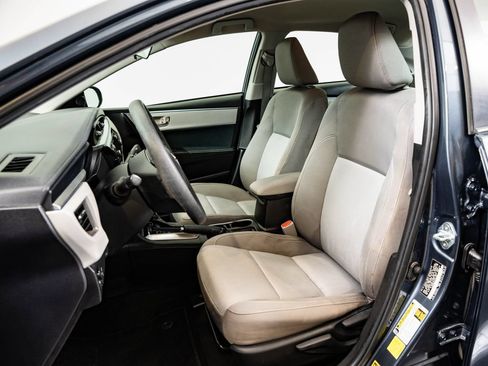 Used 2015 Toyota Corolla LE FWD image 21