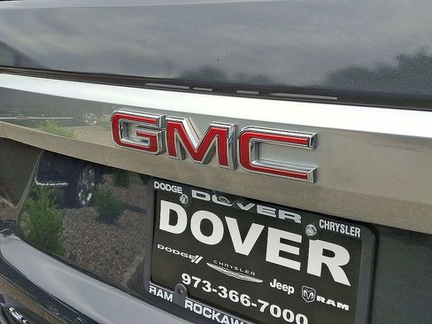 Used 2022 GMC Yukon XL Denali AWD/4WD image 24