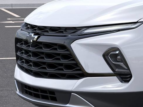New 2026 Chevrolet Blazer LT w/ Convenience Package FWD image 13