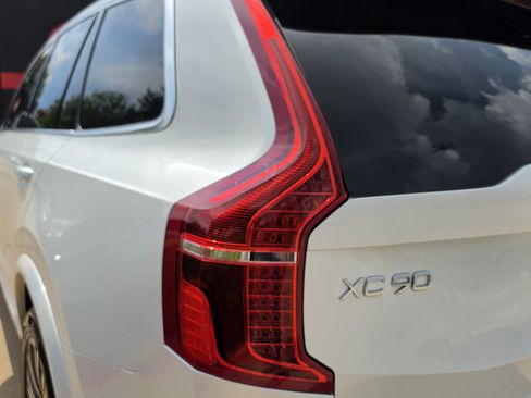 Used 2020 Volvo XC90 T6 Momentum AWD/4WD image 10