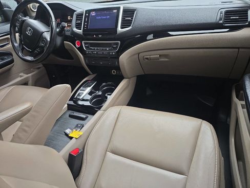 Used 2016 Honda Pilot Touring image 22