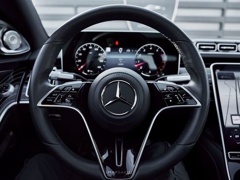 Used 2023 Mercedes-Benz Maybach S 680 4MATIC image 65