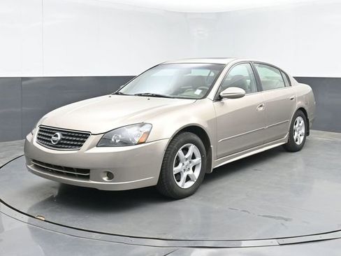 Used 2005 Nissan Altima 2.5 SL w/ (G02) SL Pkg image 10
