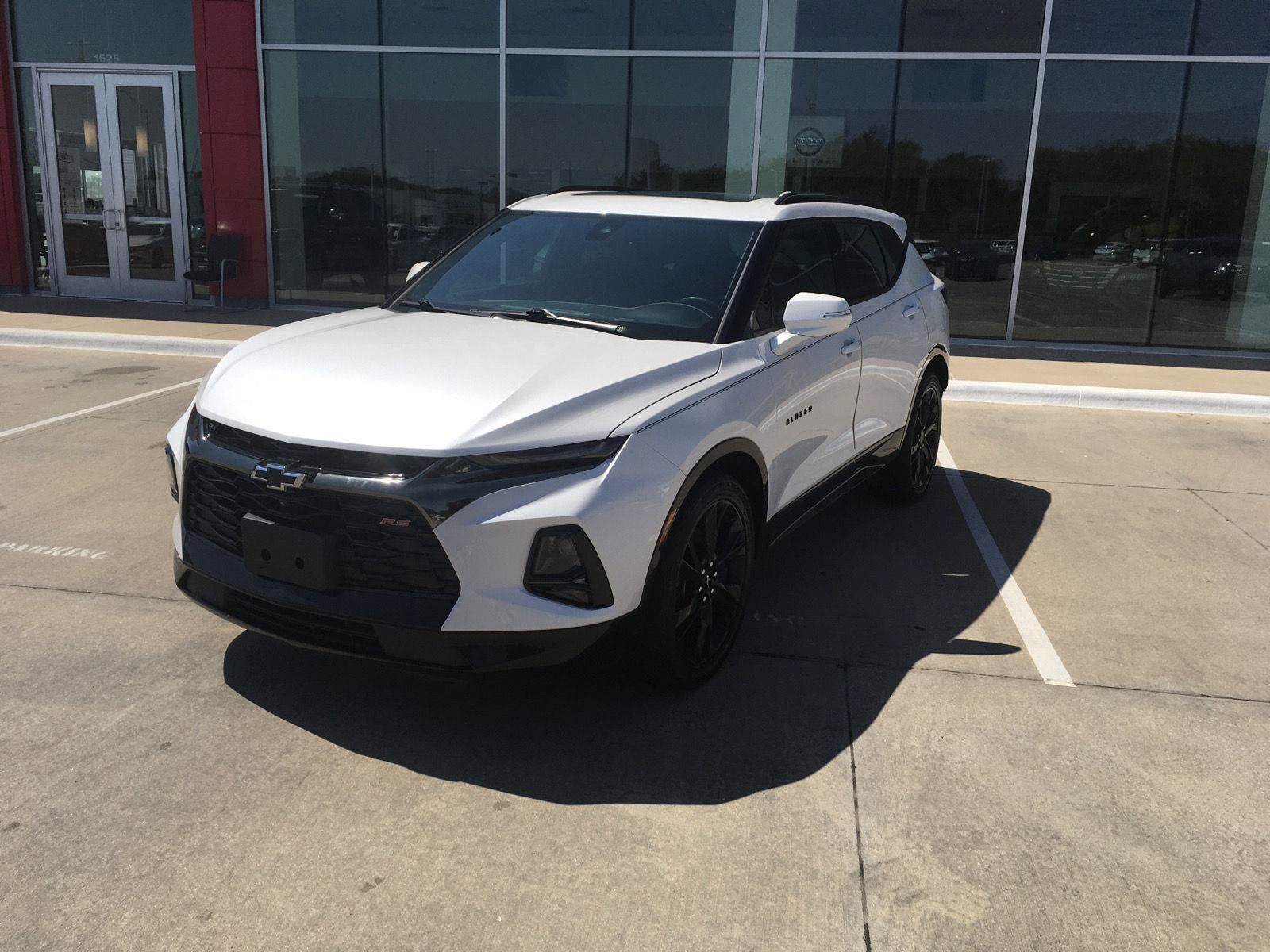 Used 2021 Chevrolet Blazer RS w/ Enhanced Convenience Package AWD/4WD image 2