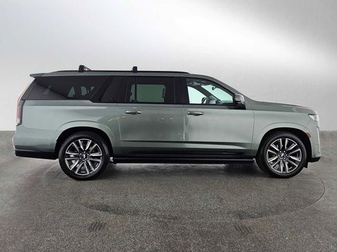 Certified 2023 Cadillac Escalade ESV Sport Platinum image 2