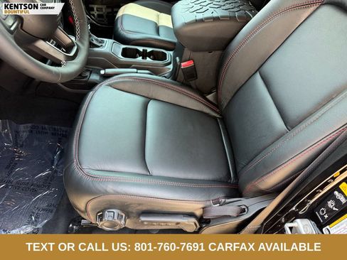 Used 2025 Jeep Gladiator Rubicon w/ Convenience Group AWD/4WD image 25