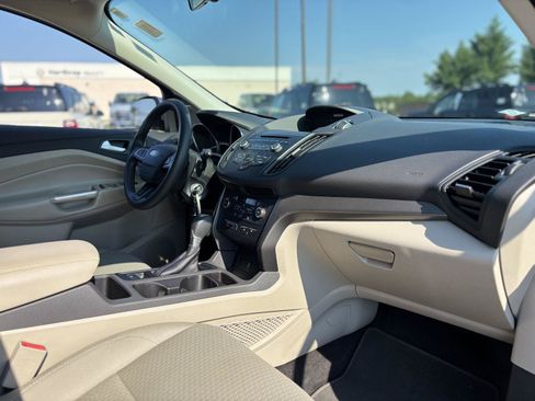 Used 2017 Ford Escape SE AWD/4WD image 18