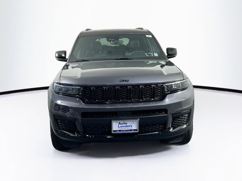 Used 2023 Jeep Grand Cherokee L Laredo AWD/4WD image 2