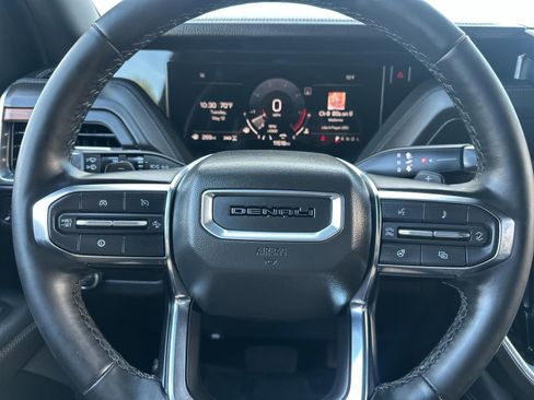Used 2025 GMC Yukon Denali AWD/4WD image 28