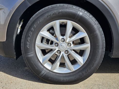 Used 2018 Kia Sorento LX image 12